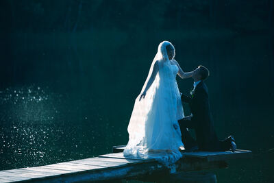 Sesja ślubna nad jeziorem